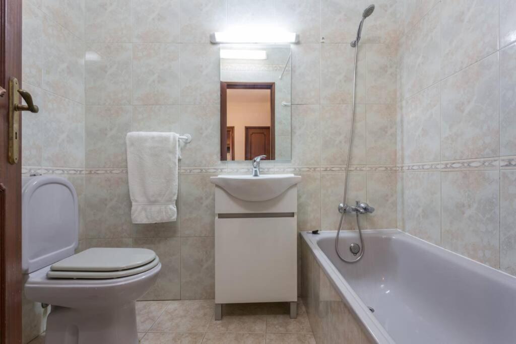 Apartamento Millenium Vista Mar- 2 Passos Da Praia Quarteira Exteriör bild