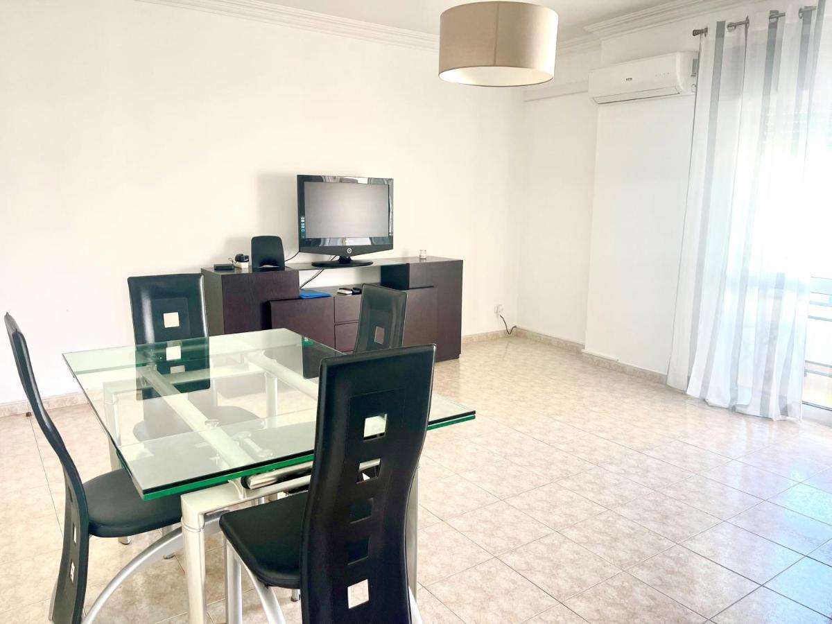 Apartamento Millenium Vista Mar- 2 Passos Da Praia Quarteira Exteriör bild