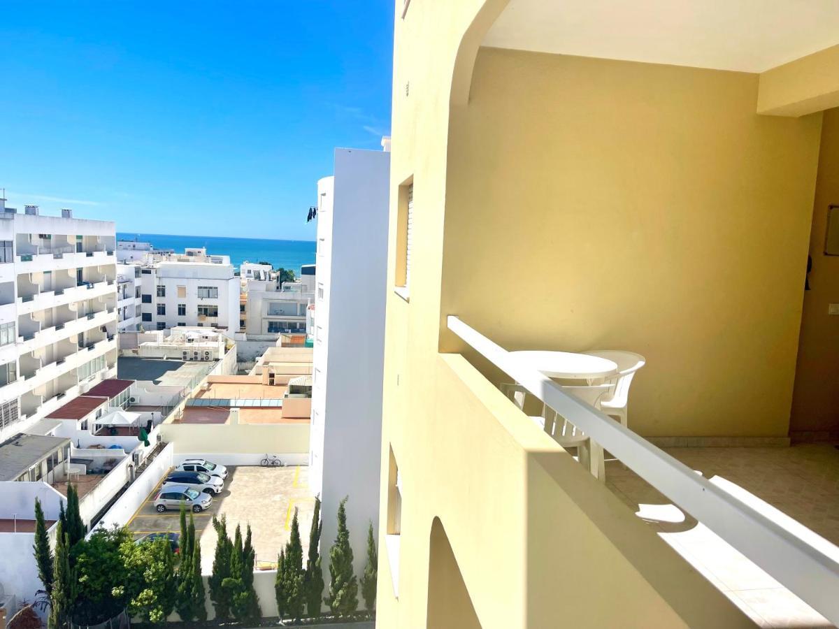 Apartamento Millenium Vista Mar- 2 Passos Da Praia Quarteira Exteriör bild
